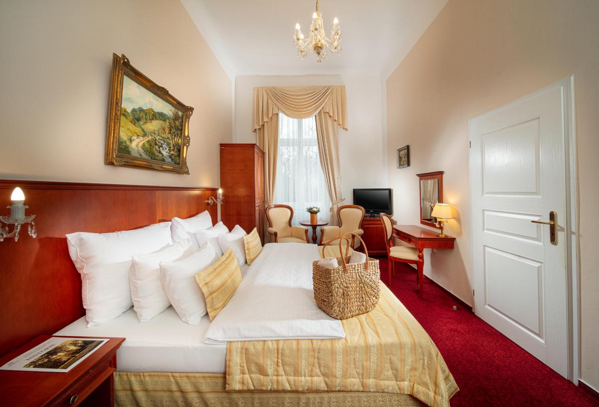 Imperial Spa & Kurhotel Франтішкови-Лазнє Екстер'єр фото